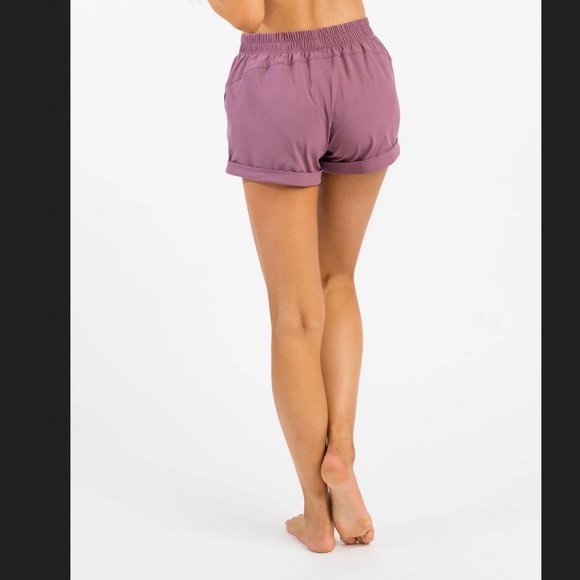 ❌SOLD❌Zyia Summer Shorts In Lavender Size M Inseam: 2.75" EUC - Picture 3 of 11